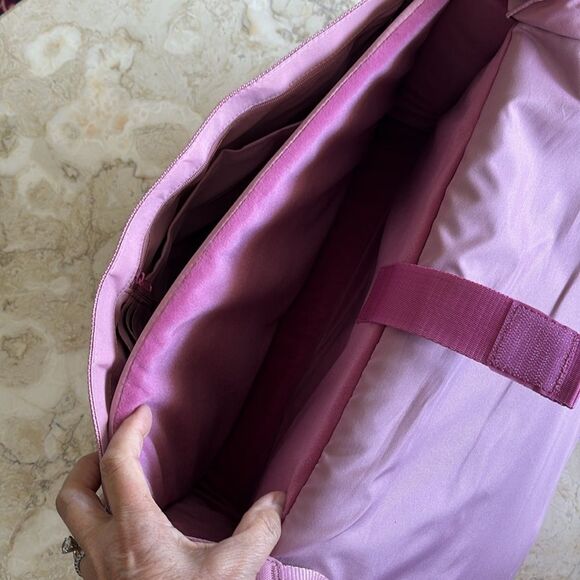 NWOT Belkin Extra Large Laptop Work Messenger Bag - Picture 12 of 16